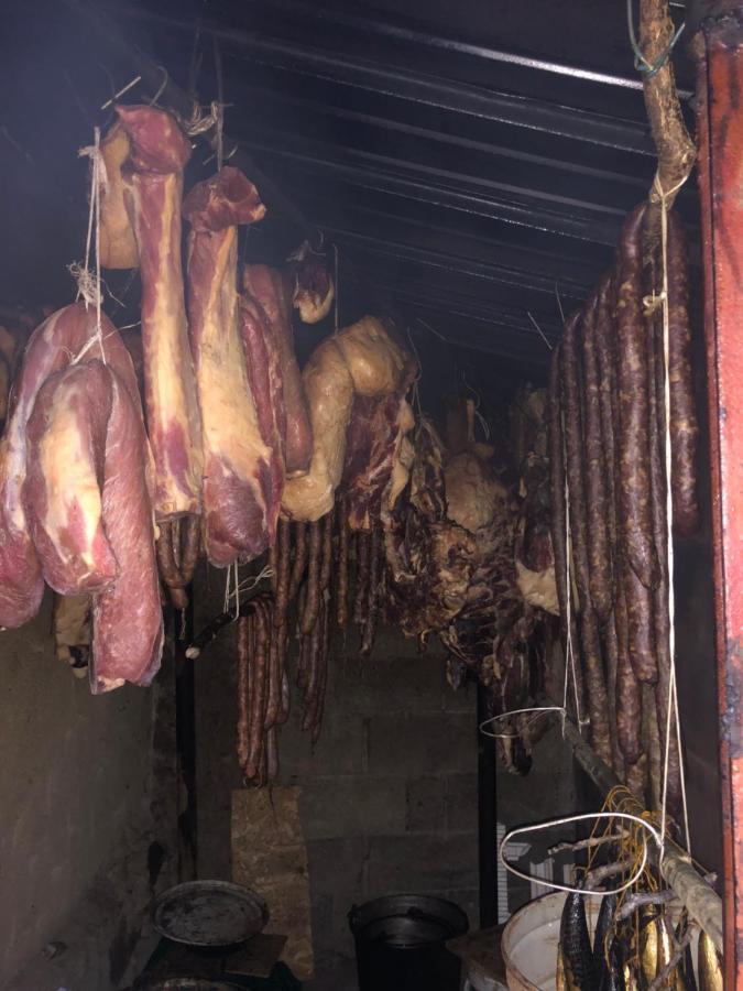 Casuta Bunicilor Isverna Hotel Bagian luar foto