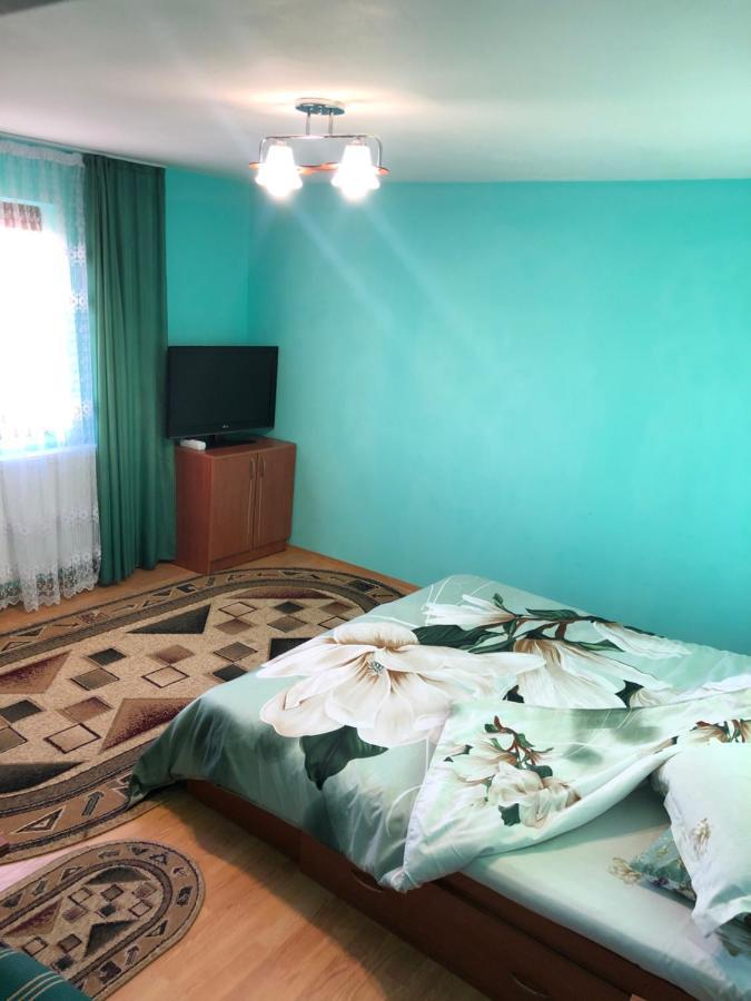 Casuta Bunicilor Isverna Hotel Bagian luar foto